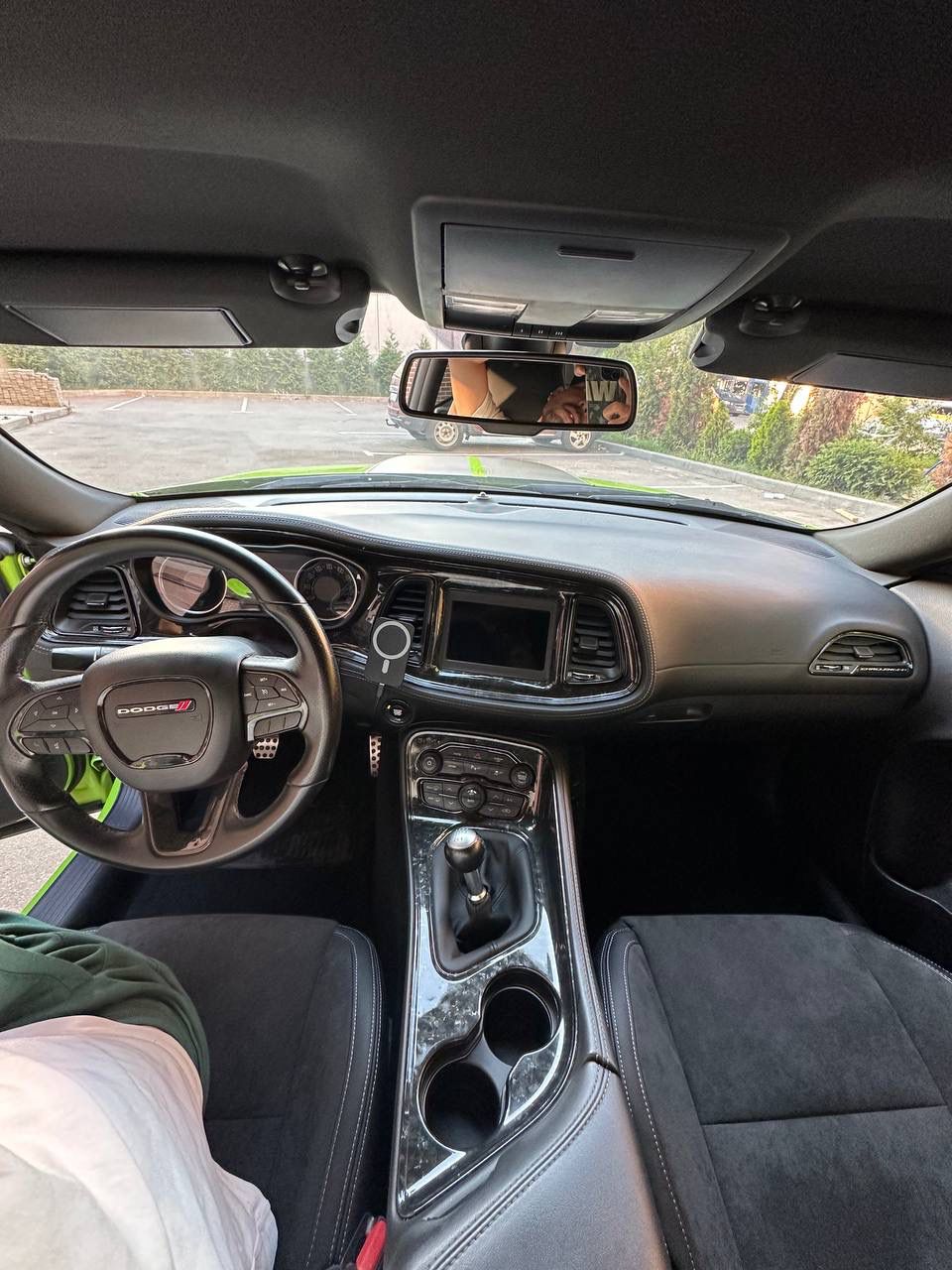 Dodge Challenger внутри